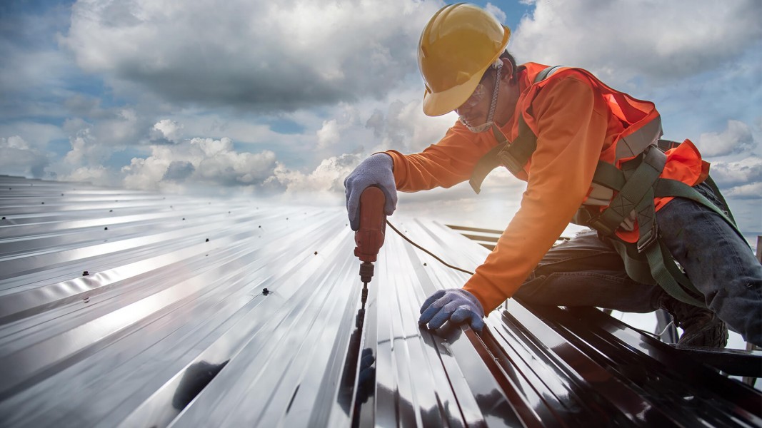 Préparatifs essentiels pour réussir vos travaux de toiture